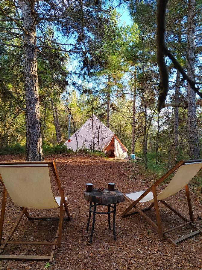 Forest Days Navés Extérieur photo