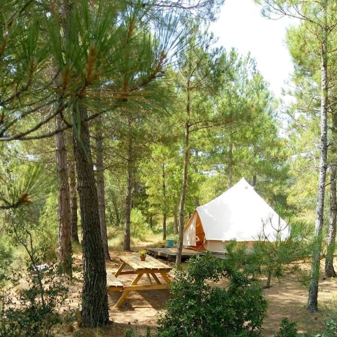 Forest Days Navés Extérieur photo